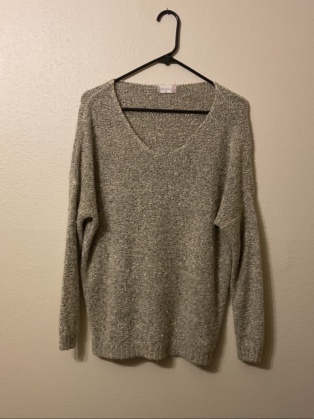 Altar'd State Cozy V-Neck Women’s Sweater in Light Olive Size S/M